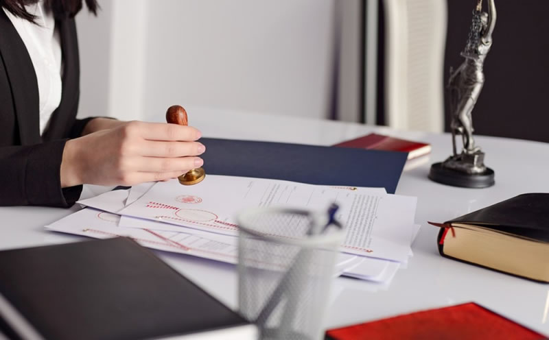 香港同一人聲明書(shū)公證和加蓋轉(zhuǎn)遞章是什么意思？