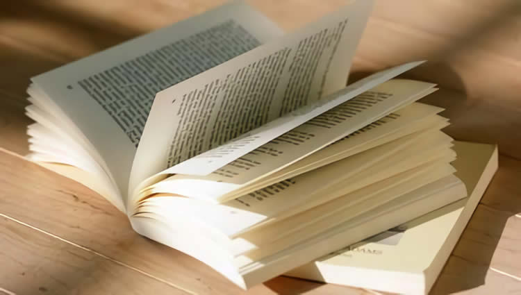 香港居民在內(nèi)地公證處辦理贈與房產(chǎn)給親屬需要什么手續(xù)？