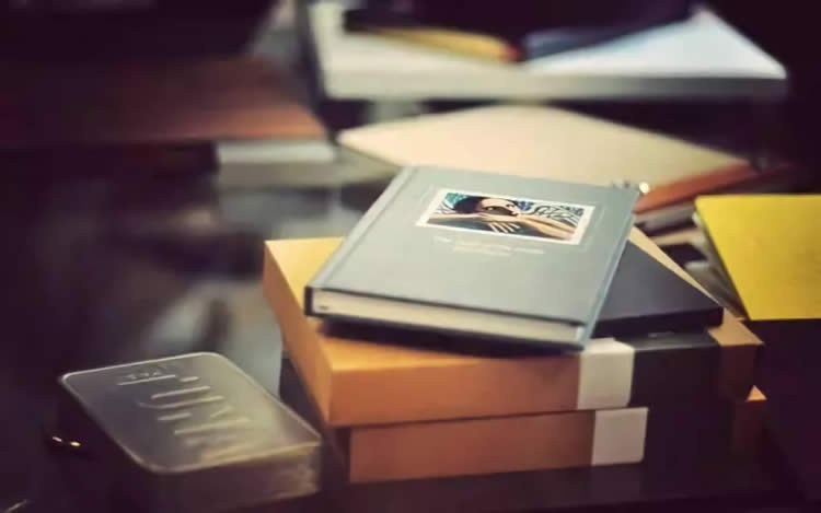 小孩香港出生父母離異現(xiàn)要在深圳讀書該怎么辦理親屬關(guān)系公證書？