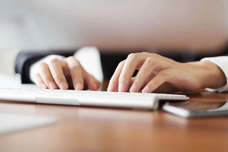 香港居民如何做聲明用于放棄港籍父母在內(nèi)地祖屋的繼承權(quán)？