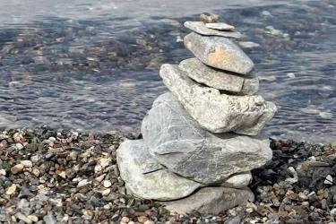 多名香港子女怎么同時(shí)辦理一份放棄繼承遺產(chǎn)聲明書公證并加蓋轉(zhuǎn)遞章呢？