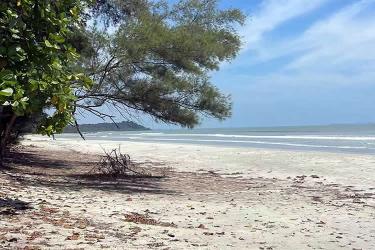 香港夫婦要出售內(nèi)地的房產(chǎn)怎么辦理婚姻及家庭狀況聲明書(shū)公證呢？