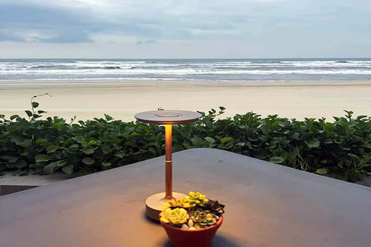 香港居民和內(nèi)地居民在香港結婚后怎么辦理婚姻狀況及家庭成員聲明書公證？