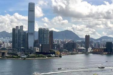 用于在廣東省惠州市收購(gòu)股權(quán)的香港公司轉(zhuǎn)遞公證書(shū)怎么辦理呢？